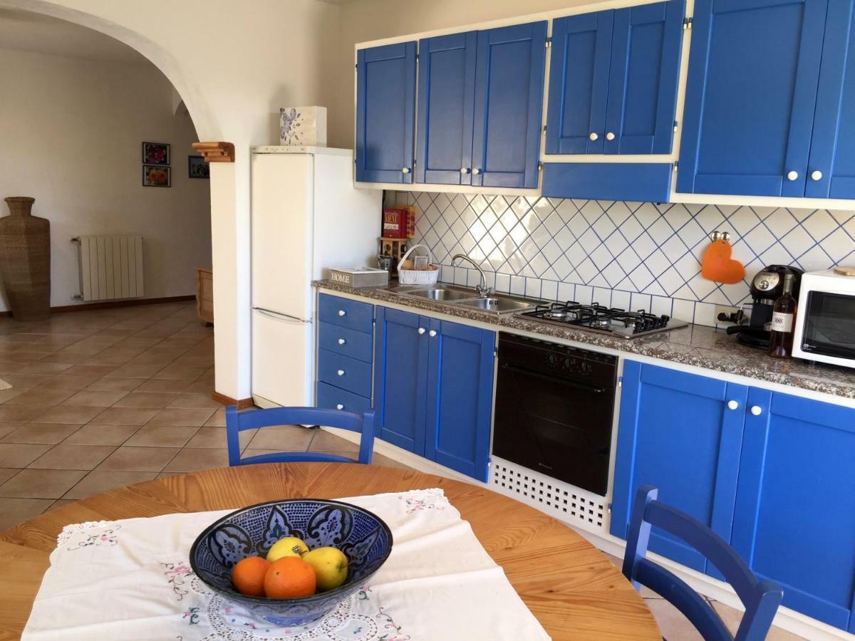 Вилла La Casa Blu Сан-Панталео Экстерьер фото